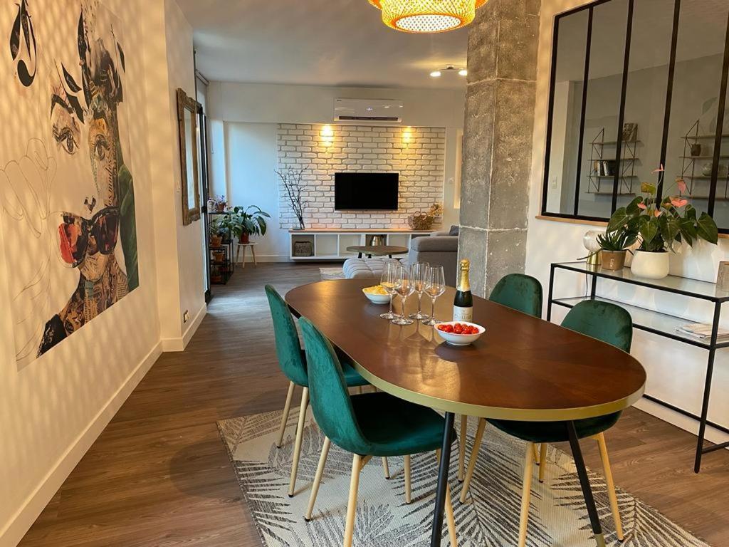 Tres Bel Appartement Central, Au Calme Avec Balneo Perpignan Exterior photo